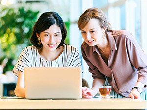 株式会社スタッフサービス 英語が学べる事務／商社や貿易会社など／在宅勤務あり／土日祝休