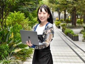 株式会社ダイヤコーポレーション 化粧品ブランドのWEBデザイナー／年休127日／残業5h以下