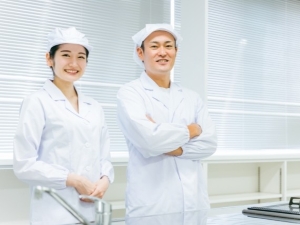株式会社一富士製麺所(ニップングループ) 未経験歓迎の商品開発／完全週休2日制／土日休み／転勤なし