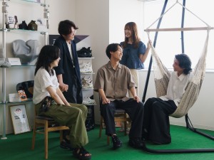 株式会社アメイズプラス ECマーケティング・CRM／年休126日／残業月平均15h