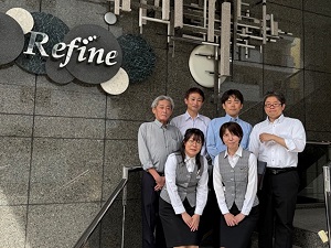 株式会社リファイン Webエンジニア／月給30万円以上可／完全週休2日／美容業界