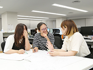 株式会社第3企画 サポート事務／転勤なし／未経験歓迎／年間休日120日