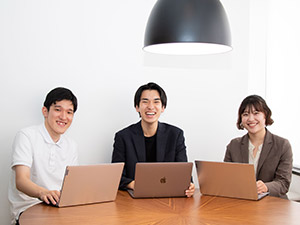 株式会社ＦＵＳＩＯＮＩＡ ITエンジニア／月給40万円以上／在宅率9割／年休125日