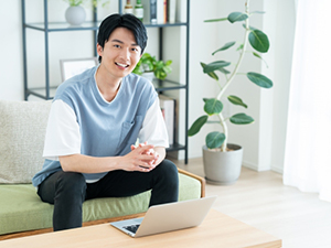 株式会社ベストケア・パートナーズ 管理事務／月給29万円～／未経験可／完休2日／特別有給12日