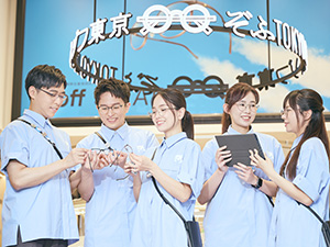 株式会社ゾフ【Zoff】 語学を活かすアイウェア販売／未経験歓迎／残業少なめ／連休OK