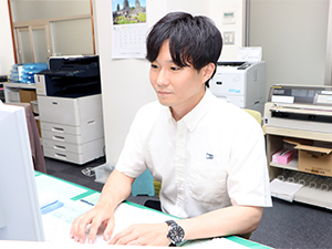 株式会社オーサカステンレス 未経験歓迎の法人営業／残業月0.3時間／月給27万円～