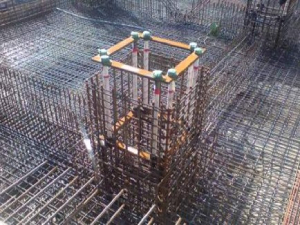 エムエム建材西日本株式会社(エムエム建材グループ) 施工管理／柱脚工事の工程管理／レア求人／残業月平均8時間