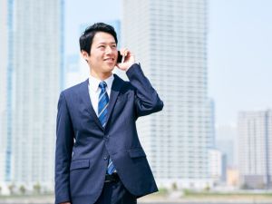 株式会社トレス 年休124日・土日祝休み／賞与4か月分・上乗せ有／法人営業
