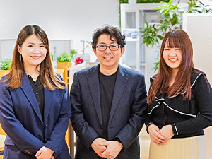 オフィスコム株式会社(PLUSグループ) オフィス家具のプランナー（内勤）／年休125日／未経験者歓迎