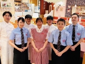 株式会社ラケル（RAKERU） 店舗スタッフ／月給25万円以上／ 年休120日／未経験歓迎