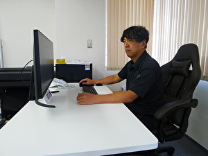 株式会社Ｋホールディングス 建設事務スタッフ／年休120日／残業月平均10H