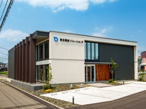 株式会社東北電技ソリューションズ SE／年休124日／転勤なし／賞与年3回／自社開発100％