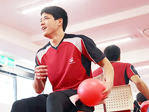株式会社ＲｅｄＢｅａｒ フィットネスインストラクター／土日休み・月給24.6万円以上