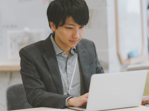 株式会社エスト(馬渕教育グループ) 馬渕個別塾の校長候補（講師業務なし）／月給27万円以上