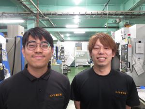 エイト鉄工株式会社 機械部品の製造職／未経験歓迎／月給28万円以上／基本土日休み