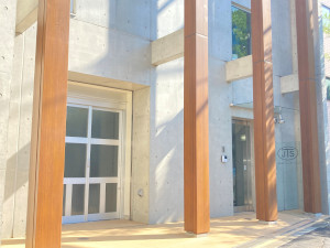 株式会社ジェー・ティー・エス 工業用特殊テープの加工スタッフ／年休120日以上／賞与年3回