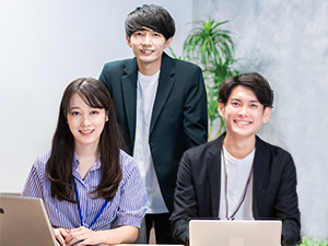 ＴＳＭ総合ファーム株式会社 財務マネージャー候補／ハンズオン投資を中心に成長中／土日祝休