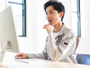 カルバオン株式会社 CAD・CAMオペレーター／経験者優遇／日勤／年休122日