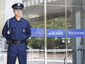 ＡＬＳＯＫ高知株式会社(ＡＬＳＯＫグループ) 警備スタッフ（空港保安・警備／施設警備）／未経験歓迎／転勤無
