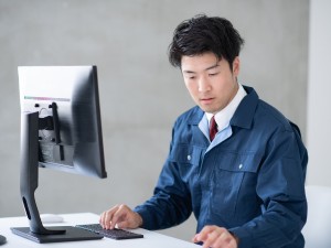 株式会社イーカム 土木施工監理／転勤や長期出張なし／残業月10h程度／土日休み