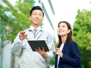 株式会社イースト 既存メインの営業職／未経験歓迎／月給30万円以上／土日祝休み