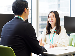 株式会社CMC Solutions(CMC GROUP会社) 総務／年休120日／産休実績あり／女性活躍／在宅可／私服勤務