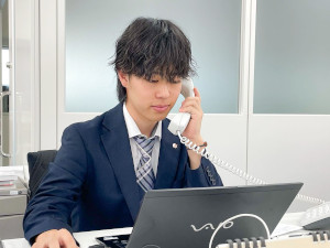 株式会社ペガサスグローバルエクスプレス(カンダホールディングスグループ) 国際物流の営業職／東証スタンダード上場G／年休121日