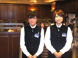 CAFE英國屋・銀座仏蘭西屋（三和実業株式会社） 接客・調理スタッフ／未経験歓迎／CAFE「英國屋」／残業少