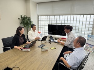 日本ライフケアソリューションズ株式会社 介護士／月収28万円以上／有資格者は全員面接／充実の福利厚生