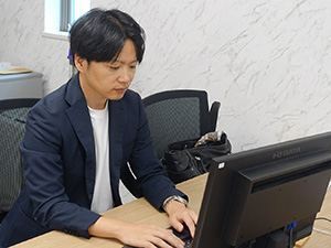 株式会社ACCOLADE ITエンジニア（インフラ・開発）／年休125日～／リモート可