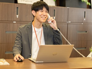 株式会社ジェイ・エス・ビー【プライム市場】 入居者サポート業務／残業ほぼ無し／賞与年2～3回／家族手当有