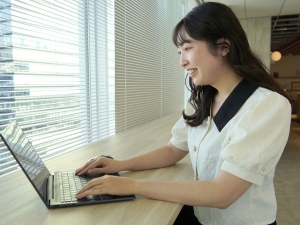 株式会社メイクスプラス(メイクスグループ) 未経験歓迎の事務／月給23万円～／賞与年2／年休120日以上