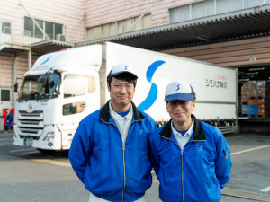 シモハナ物流株式会社（岡山デリバリー営業所） 店舗向けルート配送／実質年休124日／賞与年3回／転勤なし