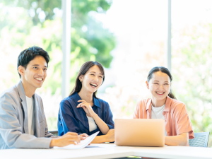 ランスタッド株式会社 BPO業務管理・改善／月給35万円～／年休120日～／転勤無