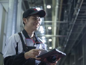 日東工業株式会社【プライム市場】 瀬戸工場スタッフ（機械オペレーター）／土日祝休