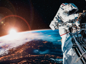 株式会社ジェー・ティー・エス 宇宙航空にも使う特殊テープの加工／年休120日以上／賞与3回