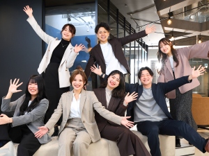 Ｅｖａｎｄ株式会社(ＦＩＤＩＡグループ) 人事（新卒採用・採用マーケター）リモートOK／土日祝休み