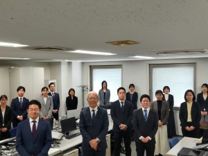 社会保険労務士法人ジンザイ 社会保険労務士顧客担当者／未経験歓迎／休日122日