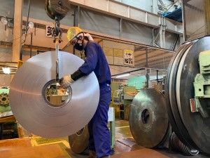 中村商事株式会社 軽作業・製造スタッフ／日勤のみ／土日祝休／賞与4カ月分