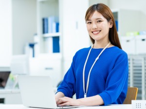 株式会社ESG 総務／未経験歓迎／年休121日以上／土日祝休／月収30万円～