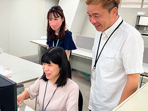 株式会社アルファ 多彩な業界案件あり／グラフィックデザイナー／年休126日