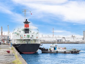 朝山ボート株式会社 総務・労務管理／年収例500万円以上／年休125日／残業なし