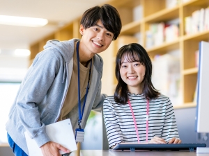株式会社ベネッセスタイルケア(ベネッセグループ) 学童の運営サポート／直行直帰／月給26万円～／基本土日祝休み