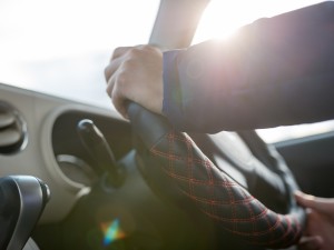 株式会社大港 公共工事の運転スタッフ／未経験可／月給22万円以上／週休2日