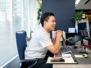 ゼアーウィンスリーサービス株式会社 経営企画（広報・PR）／上場に携わる／希望年収考慮