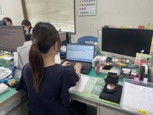東洋ベース株式会社 営業事務（未経験歓迎／賞与年2回／土日祝休／残業0時間）