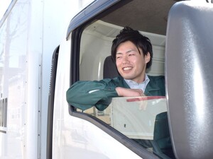 株式会社ミート・コンパニオン ルート配送営業／月給27万円～／未経験歓迎／年間休日120日