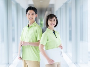株式会社ライフケア(ライフケアグループ) 老人ホームの総務・営業サポート／未経験歓迎／月給25万円～