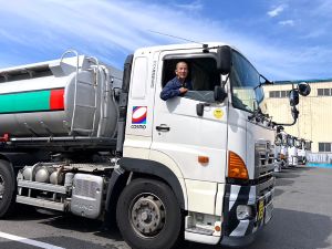 ツバメ運送株式会社 日勤のみドライバー／初年度年収450～500万／ブランク歓迎