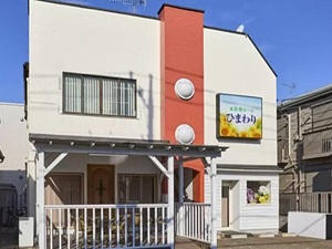 株式会社ライフサポート 葬祭ディレクター／自動車貸与／入社お祝い金有／設立25年